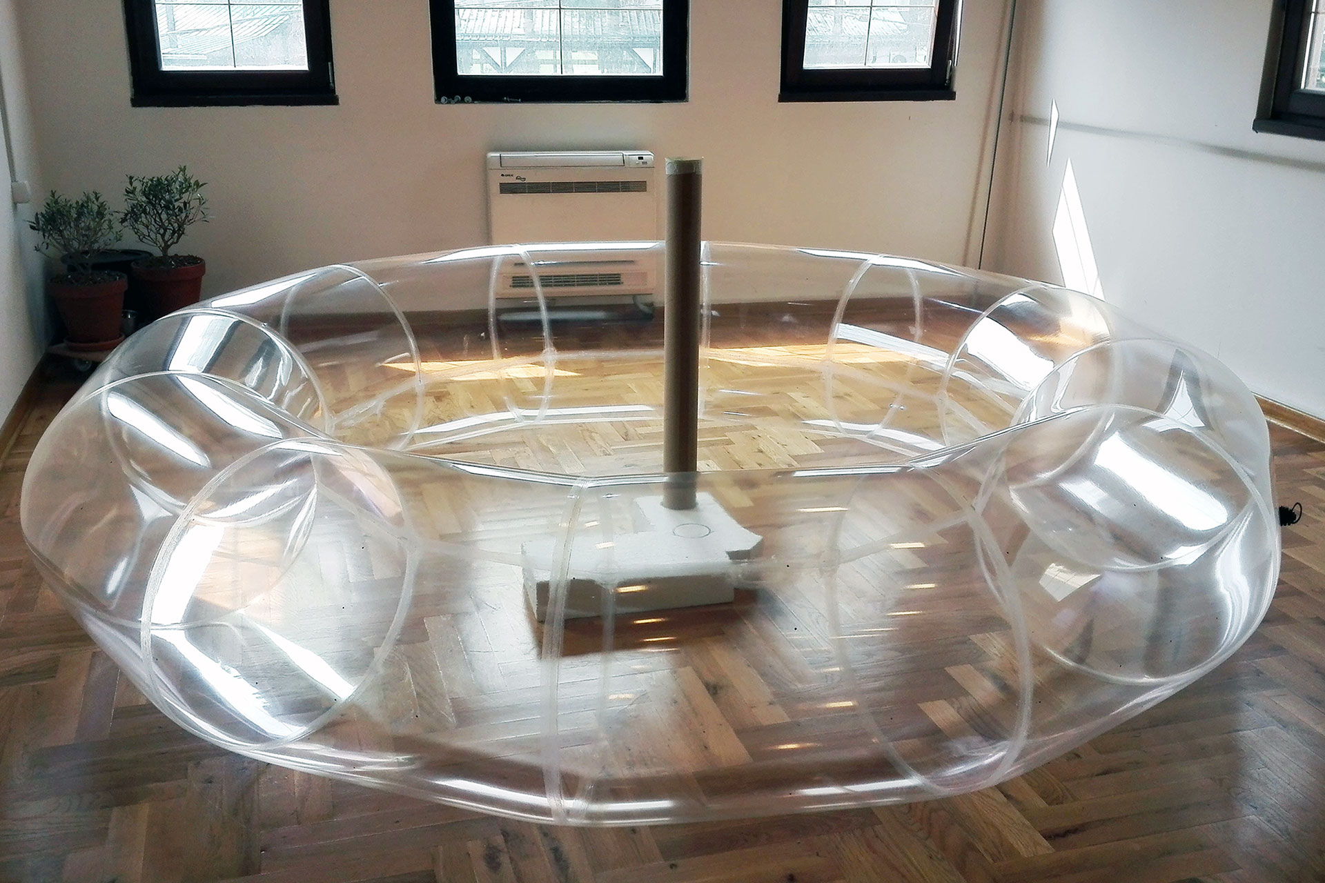 transparent-torus-custom-envelope-torus-donut-shape